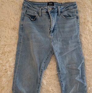 Light Wash Denim Jeans